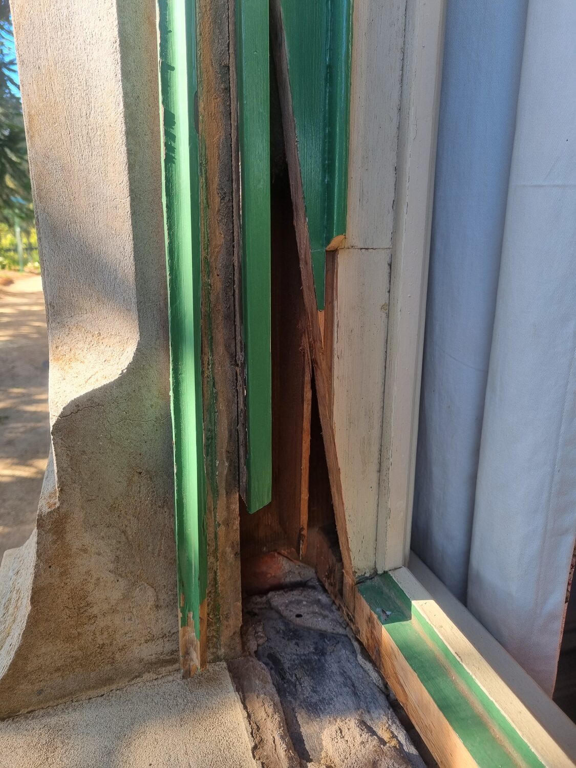 Windows, timber work at Buda House, Castlemaine