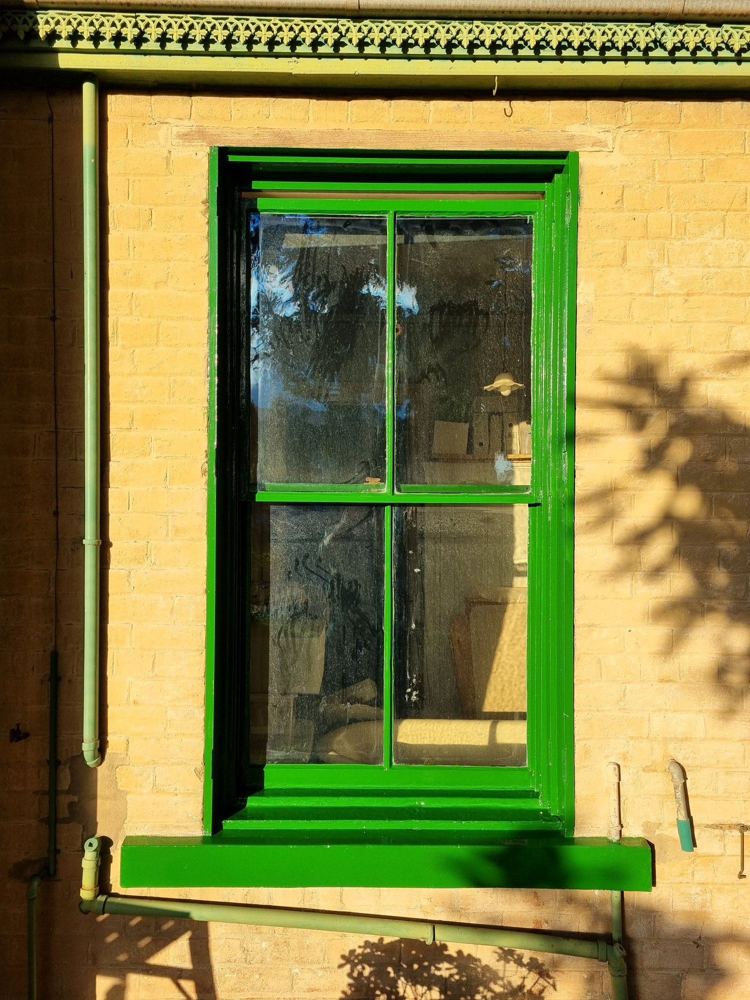 Restored sash window, Buda