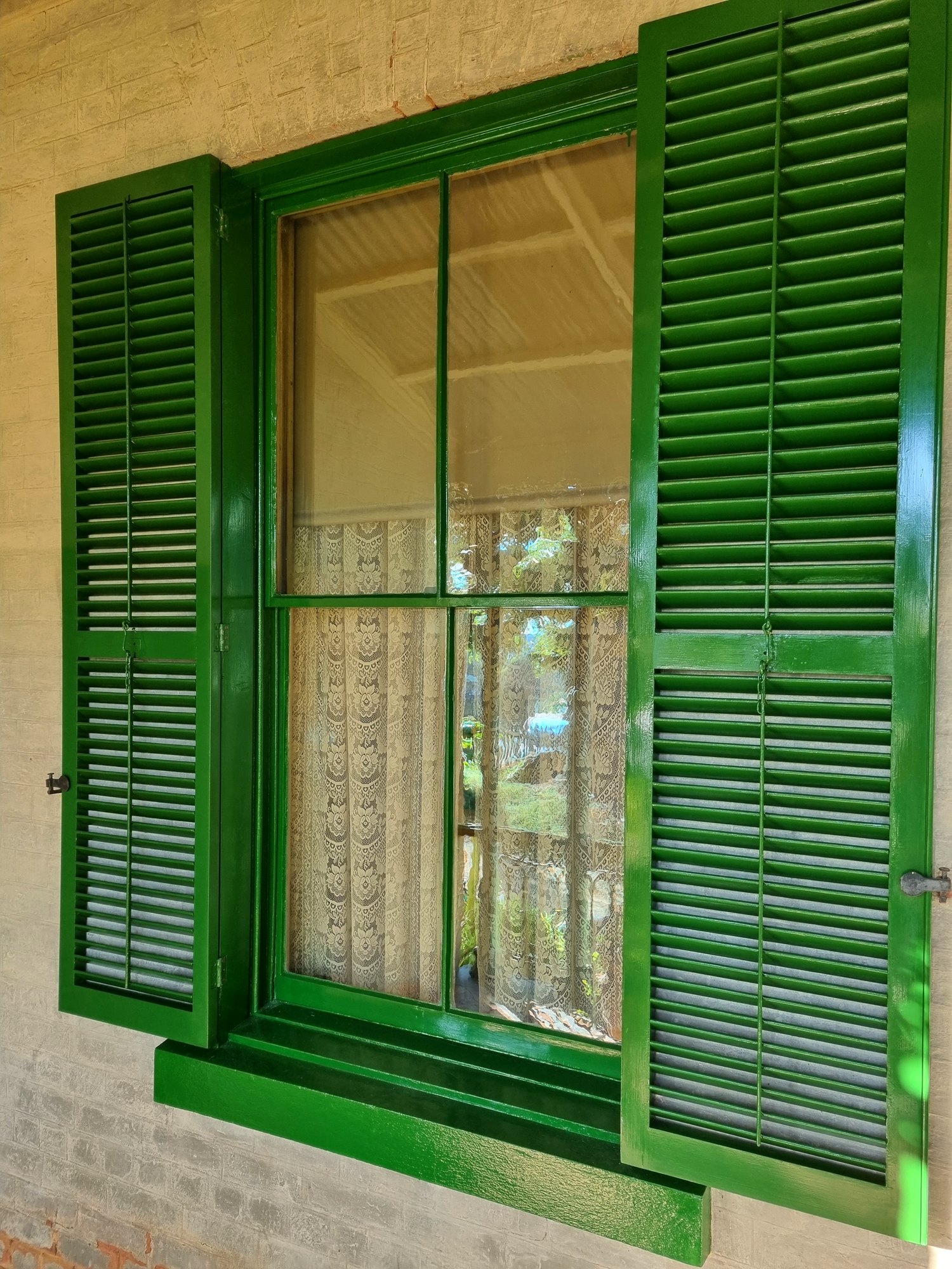 Restored louvre shutter, Buda